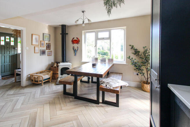 Kitchen/Dining Area