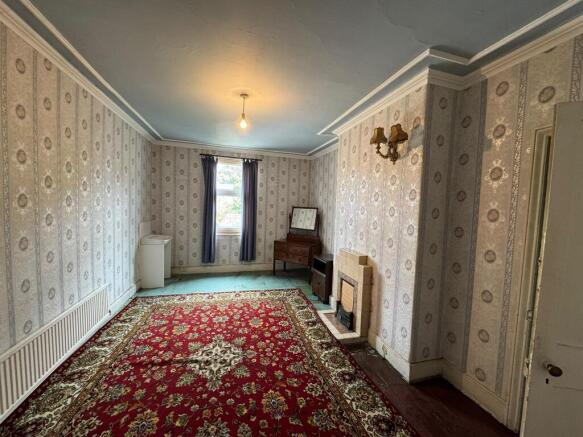 5 bed Terraced for sale Image 11