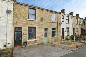 18, Holly Street, Bury BL8 3EZ