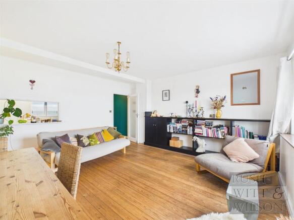 Marine Court, St. Leonards-On-Sea photo 4