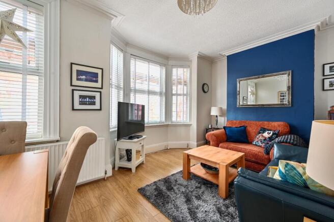 lounge diner (2).jpg