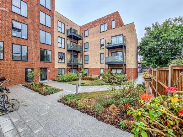 communal gardens.jpg