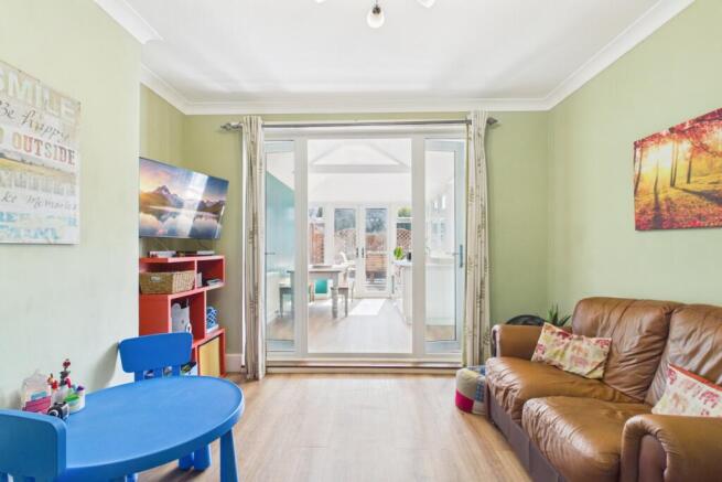 4 bed Semi-Detached for sale Image 7