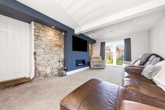 4 bed Detached for sale Image 12