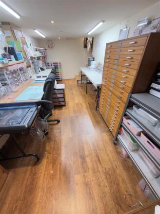 3 bed Terraced for sale Image 7