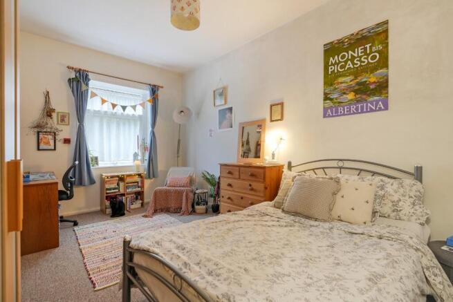 Bedroom, pic 1.jpg
