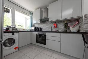 62, 2 Caithness House, Twyford Street, London N1 0BZ