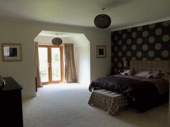 Master Suite & Bathroom
