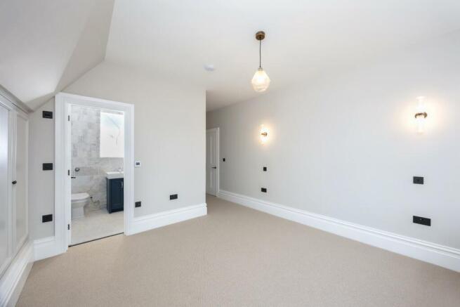 Third Avenue, Flat 11-002.jpg