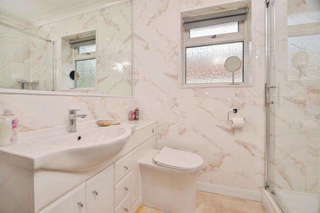 2 bed Detached Bungalow for sale Image 12