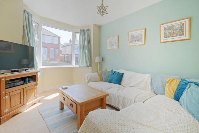 5 bed Semi-Detached for sale Image 11