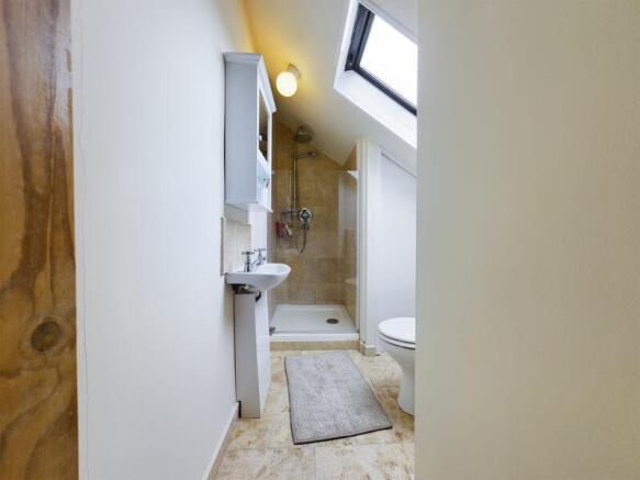 Second Floor En suite