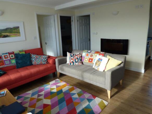 Lounge Diner Alternative.JPG