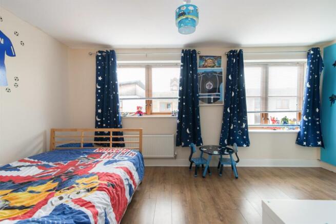 Photo 12