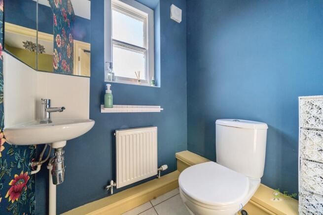 Ground Floor Cloakroom