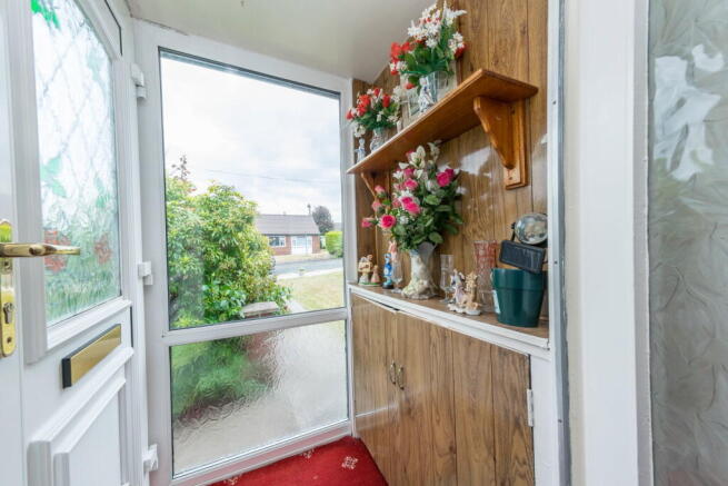2 bed Semi-Detached Bungalow for sale Image 6