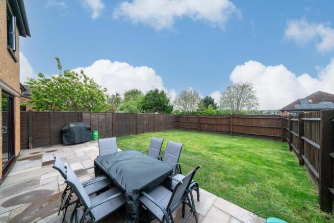 Wren Walk, Edlesborough, LU6 2RW photo 4