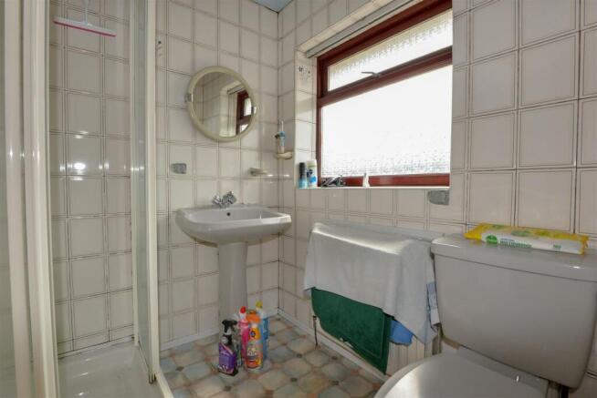 Shower Room 1.jpg