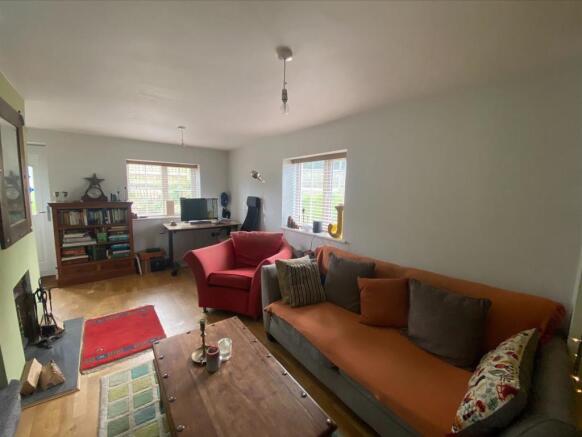 lounge 2.jpg