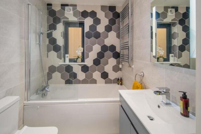 Bathroom En-suite