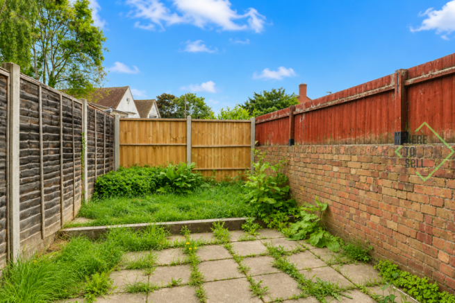 Pembroke Road N10 - Garden
