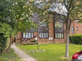 9, Archers Court, London Road, Northgate, Crawley RH10 8DW