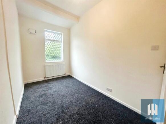 2 bed End of Terrace to rent Image 5