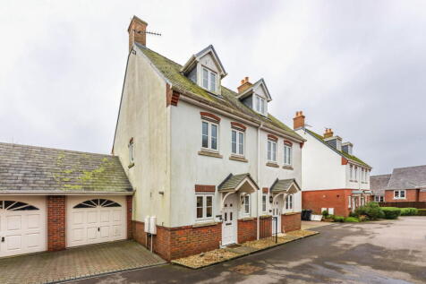 Henrys Way, Lyme Regis, DT7 3BW