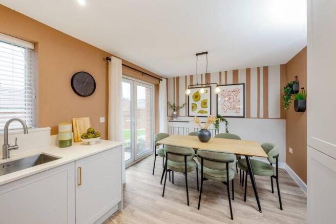 3 bed Semi-Detached to rent Image 4