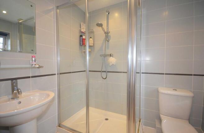 En suite Shower R...
