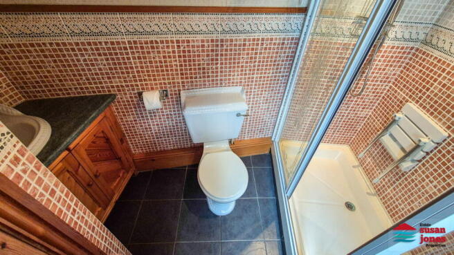 Lon Caernarfon Road, Pwllheli, LL53 photo 4