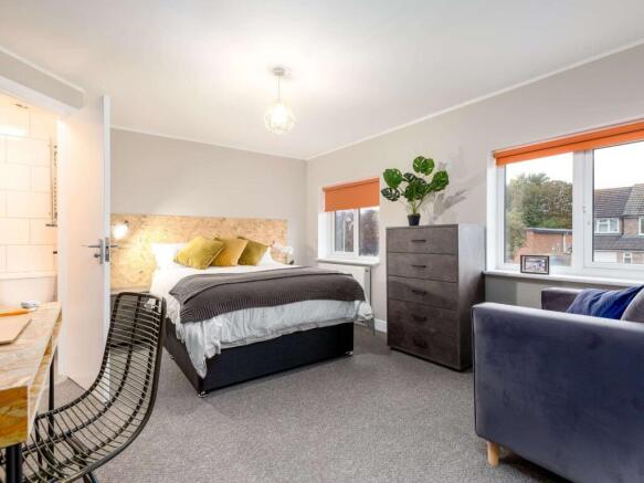 Bedroom 8.jpg