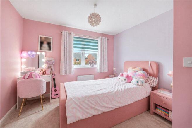 4 bed Detached for sale Image 5