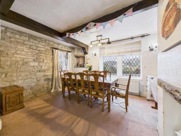 4 bed Semi-Detached for sale Image 5