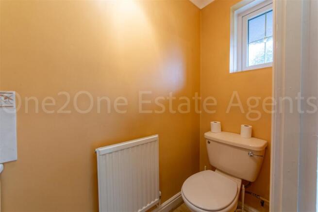 14 Gifford Close-27.jpg