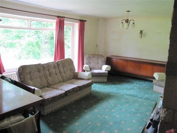 Lounge/Dining Room