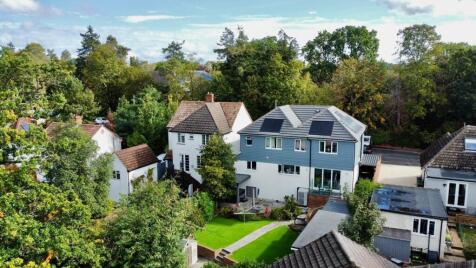 The Avenue, Camberley