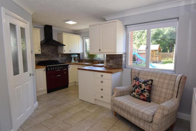 Kitchen/Breakfast Room