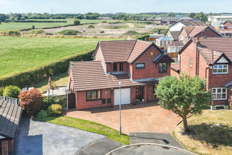 Birkside Close, Hawkley Hall, WN3 5RR