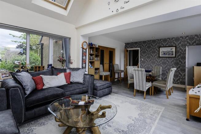Dining/Sitting Room