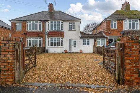 Acacia Avenue, Worthing, BN13 2JB