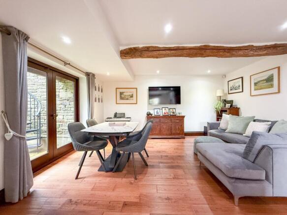 4 bed Barn Conversion for sale Image 6