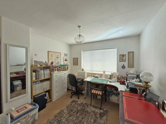 4 bed Semi-Detached for sale Image 10