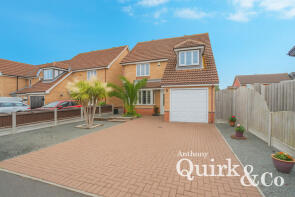 35, Craven Avenue, Canvey Island SS8 0DJ