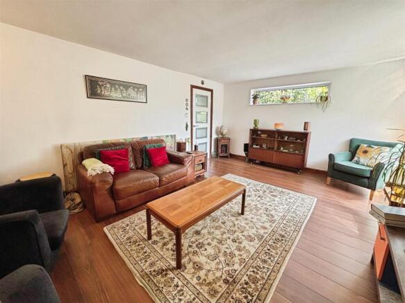 3 bed Detached for sale Image 9