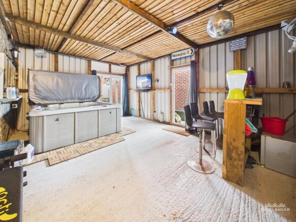 hot tub outbuilding