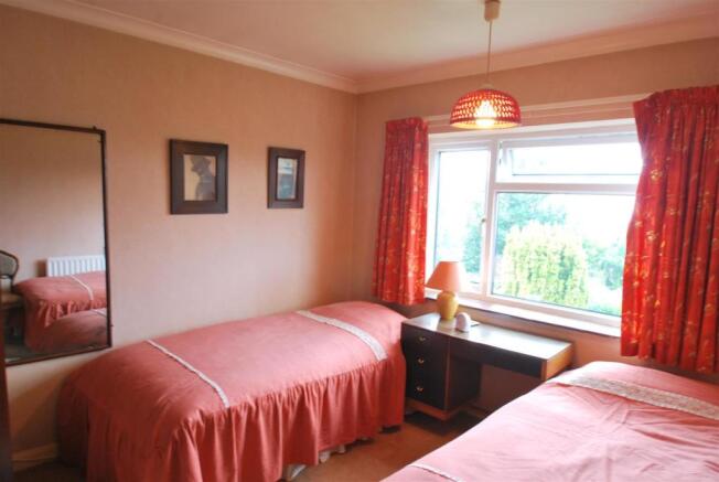 Fairways bed2.JPG