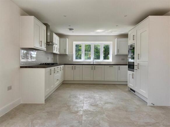 Example Kitchen.jpg