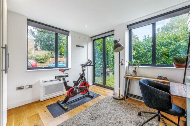 Stoneview Close-15.jpg