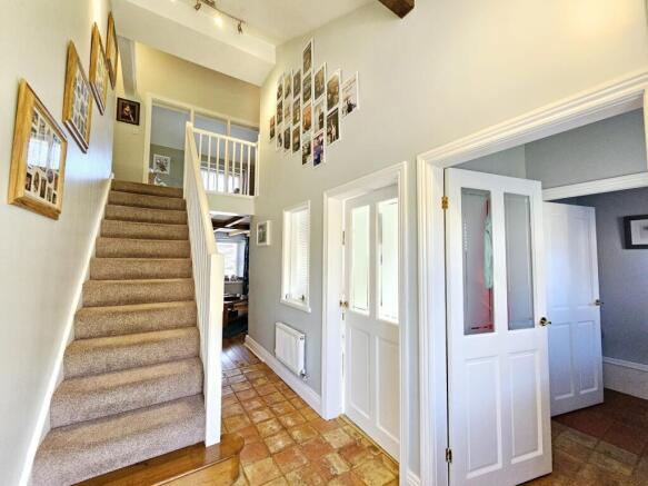 3 bed Semi-Detached for sale Image 12